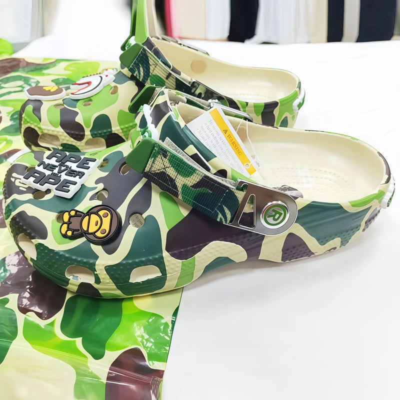 Camouflage-style Couple's Sandals Casual Ankle-Wrap Eva Flip Flops Shoes Outdoor Beach Holey Shoes Cartoon Slippers Men Sandals