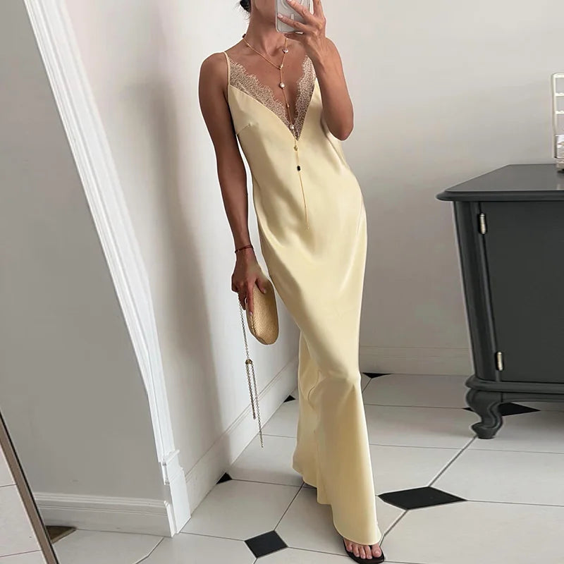 Vestido Longo de Renda Satin
