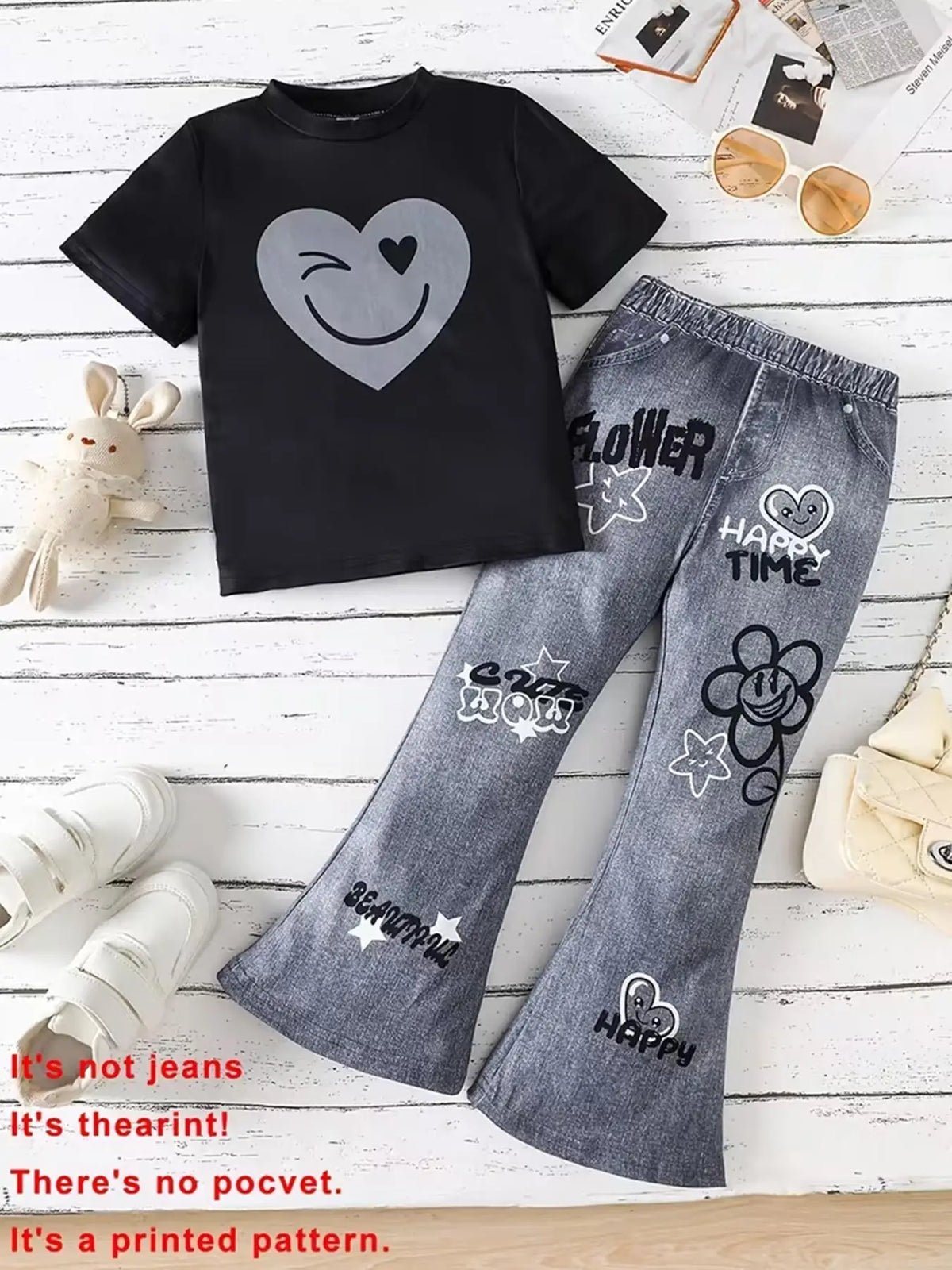 Girls' Summer Casual Outfit: T-Shirt with Heart and Smiley Face Print + Faux Denim "Happy Time" Graffiti Flared Pants Two-Piece Set Suitable for Children Aged 4-12, Versatile Clothing